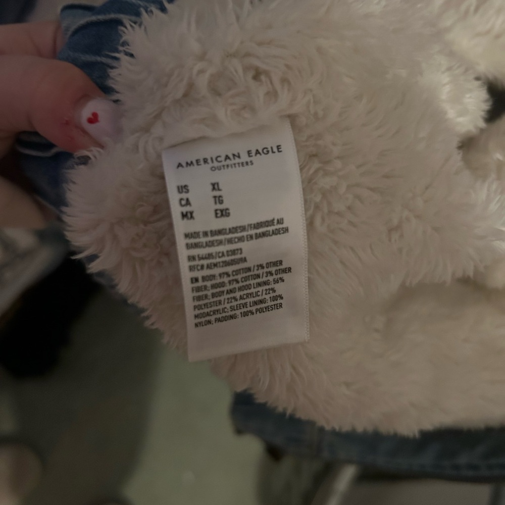 American Eagle Outfitters Denim Jacket with Faux Fur - Picture 4 of 4